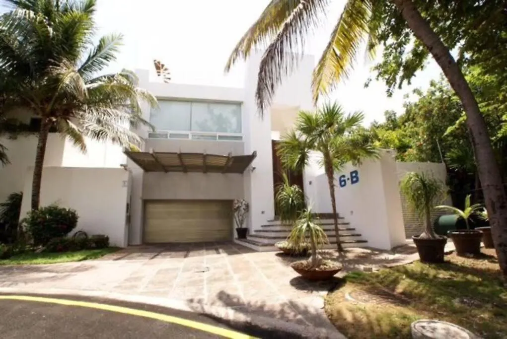 Villa Finn カンクン 別荘